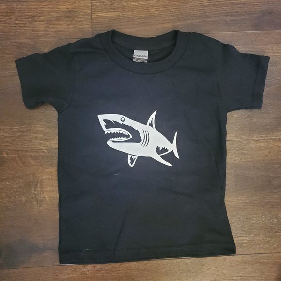Boys Shark T- Shirt - Picture 2 of 3